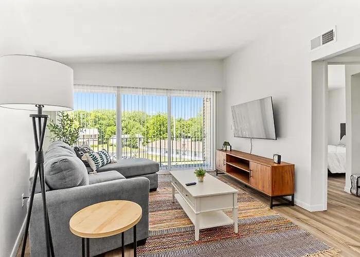 The Concord Place 3*